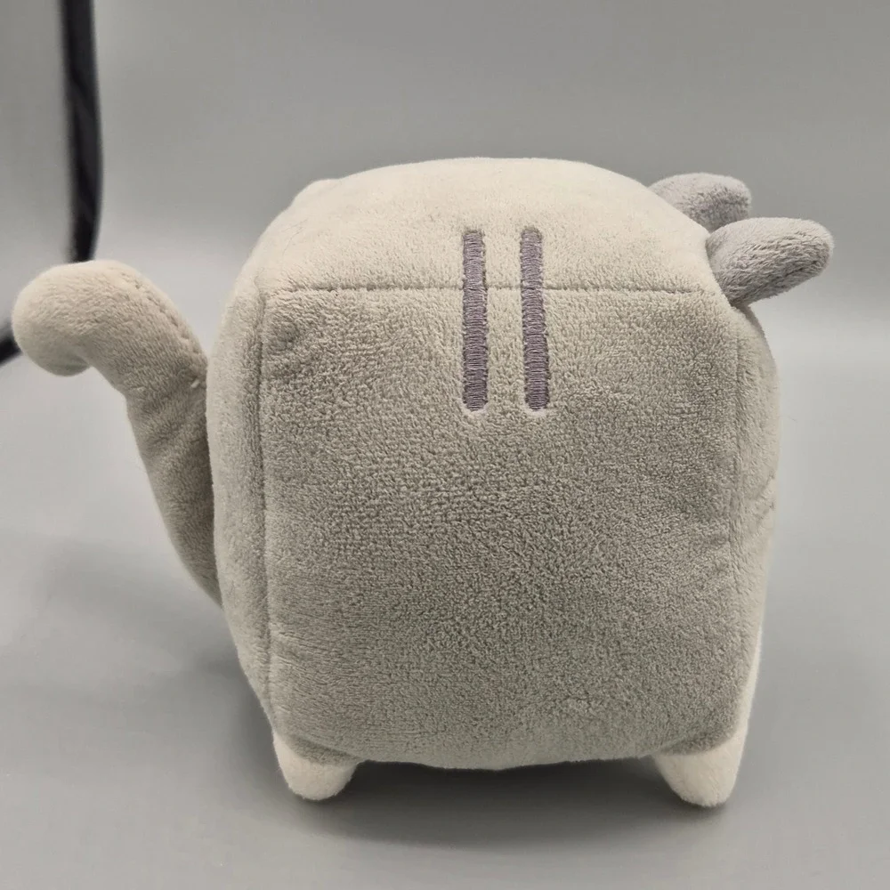 American Greetings Gray Cat Cube Plush Stuffed Animal Square Kitten Toy White
